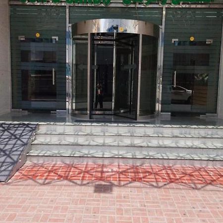 Sun & Sands Hotel Llc Dubái Exterior foto