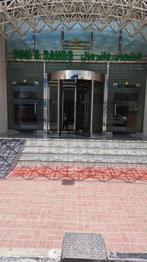Sun & Sands Hotel Llc Dubái Exterior foto